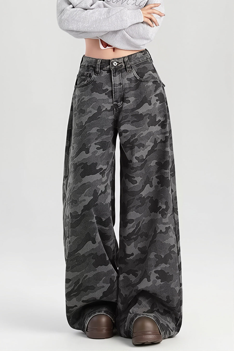 Camo Wide Leg Cargo Jeans